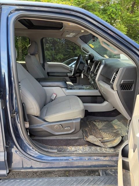 Used 2016 Ford F150 XLT w/ Equipment Group 302A Luxury AWD/4WD image 19