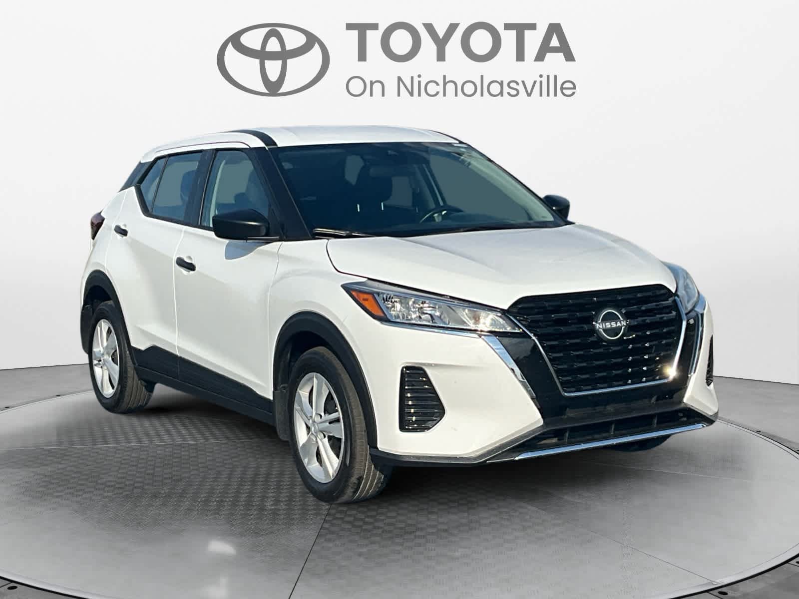 Used 2025 Nissan Kicks Play S FWD image 7