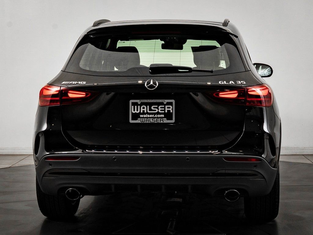 New 2026 Mercedes-Benz GLA 35 AMG 4MATIC image 10