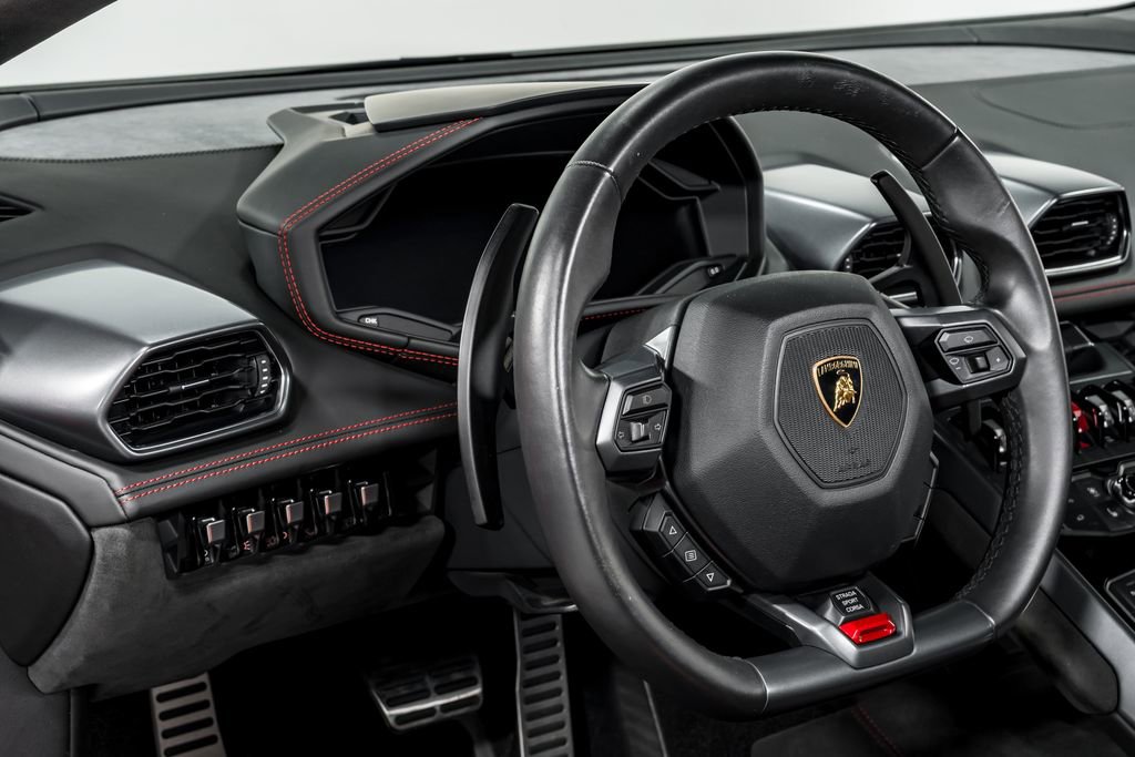 Used 2015 Lamborghini Huracan LP 610-4 image 13