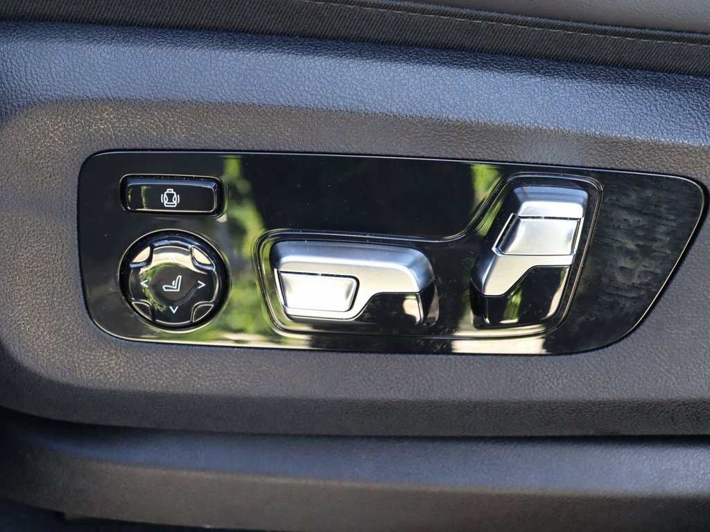 Used 2026 BMW X5 M60i image 20