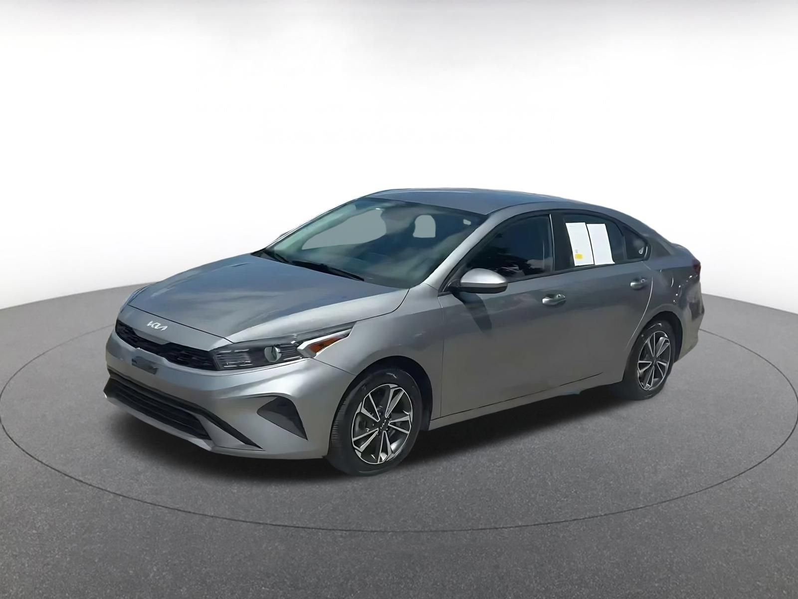 Used 2024 Kia Forte LXS FWD image 7