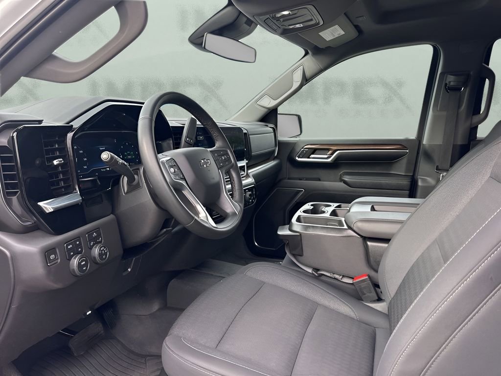 Used 2023 Chevrolet Silverado 1500 LT Trail Boss w/ Protection Package AWD/4WD image 9