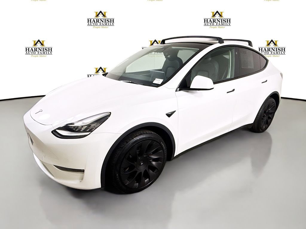 Used 2022 Tesla Model Y Long Range AWD/4WD image 3