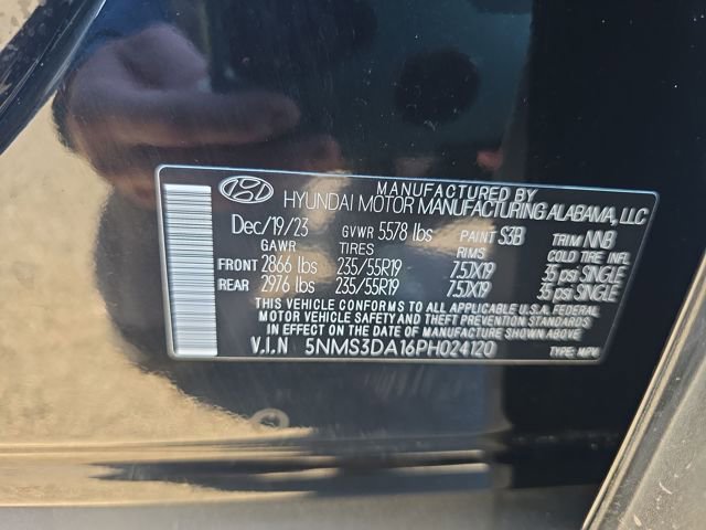 Used 2023 Hyundai Santa Fe SEL Premium image 9
