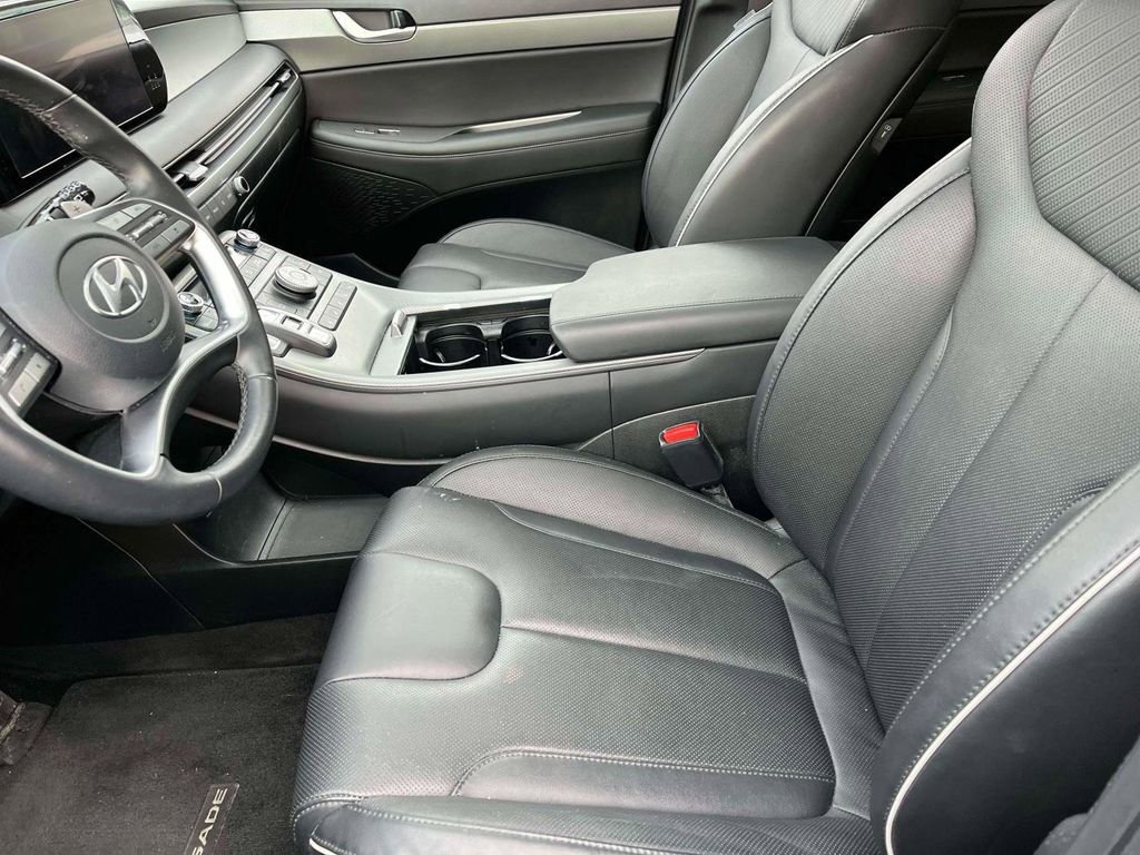 Used 2024 Hyundai Palisade SEL w/ Premium Package image 5