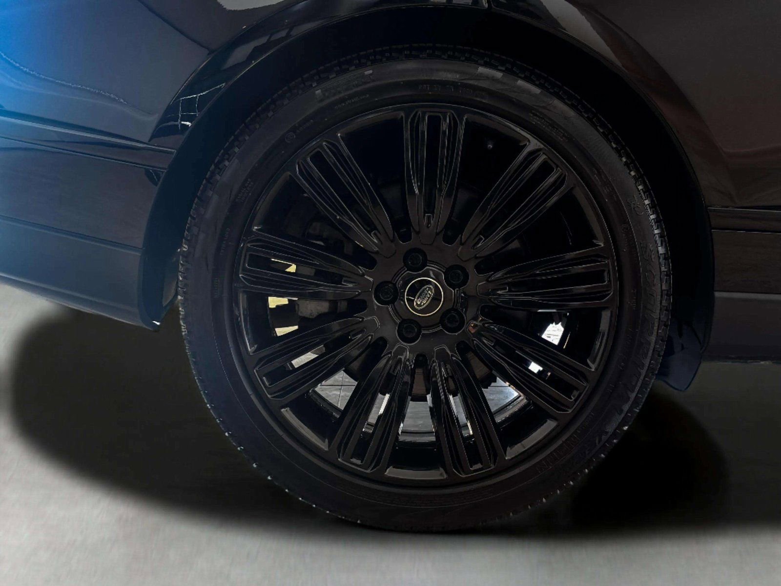 Used 2022 Land Rover Range Rover P525 Westminster Edition image 52