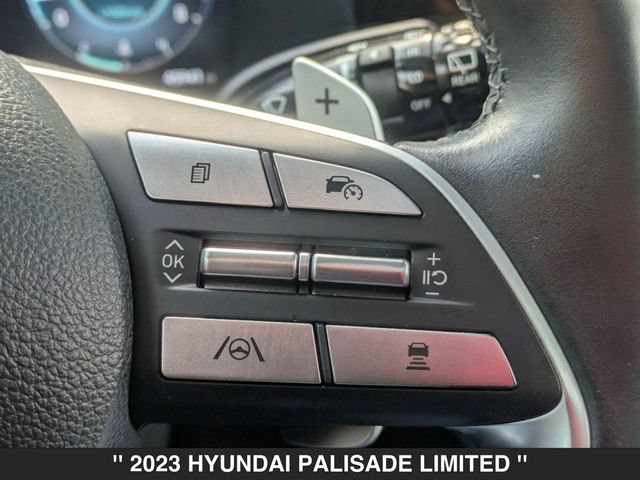 Used 2023 Hyundai Palisade Limited AWD/4WD image 18