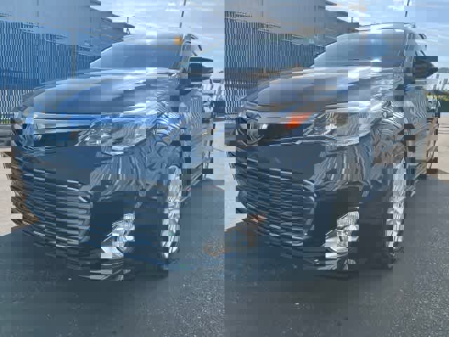 Used 2015 Toyota Avalon Limited image 9