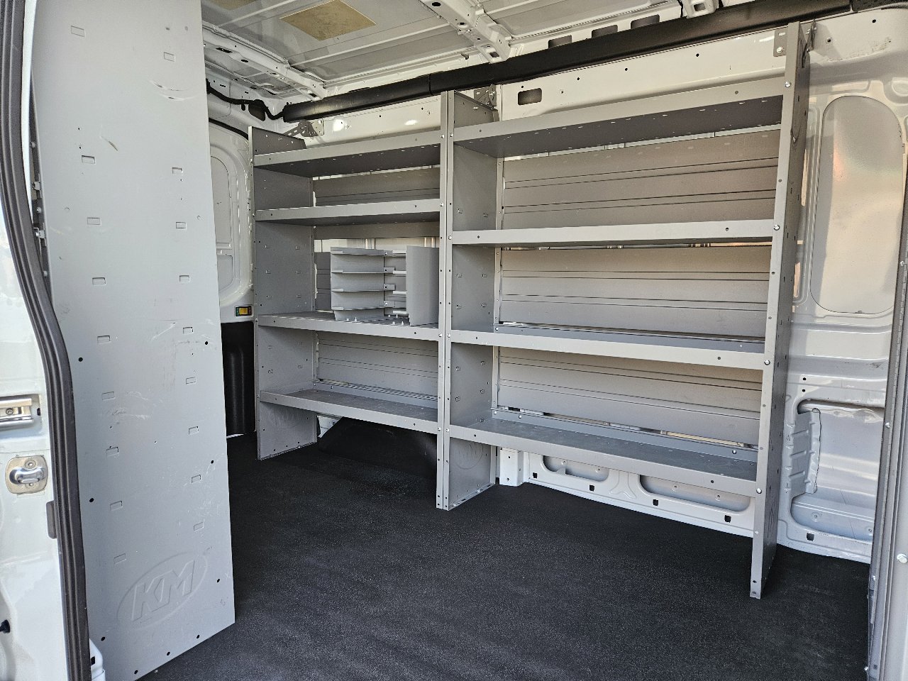 Used 2020 Ford Transit 250 Medium Roof image 24