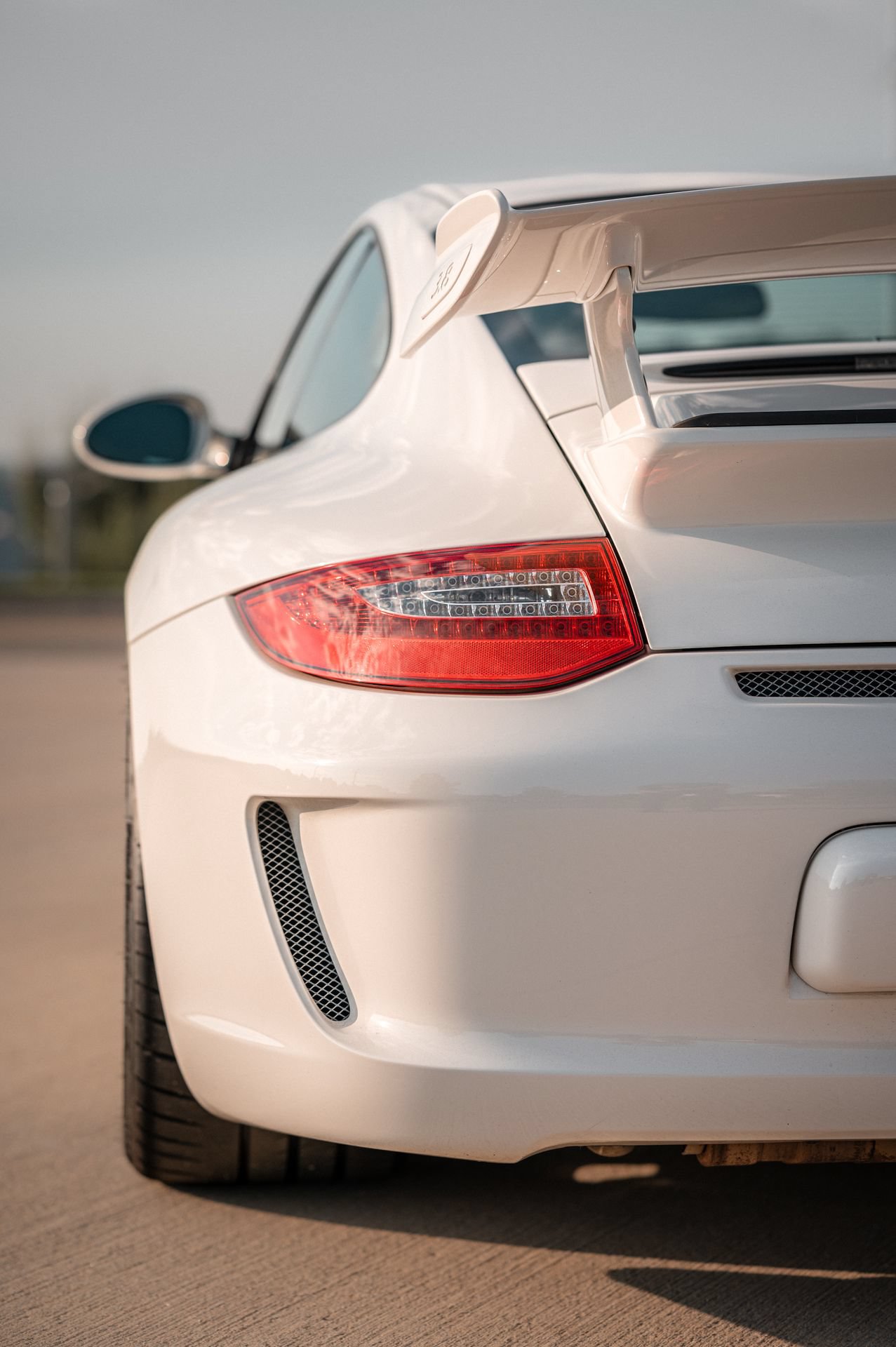 Used 2010 Porsche 911 GT3 RWD image 13