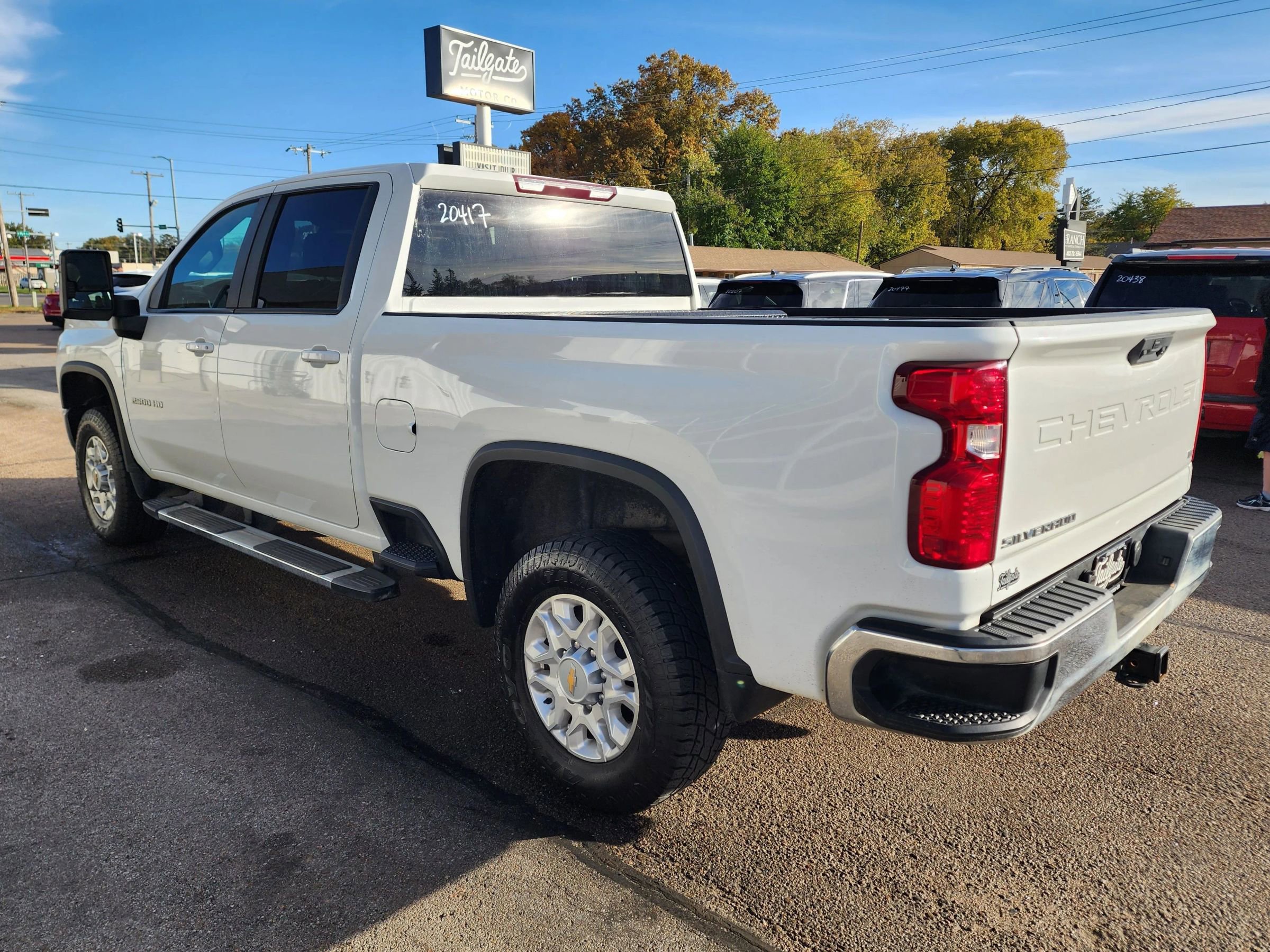 Used 2022 Chevrolet Silverado 2500 LT w/ Convenience Package AWD/4WD image 5