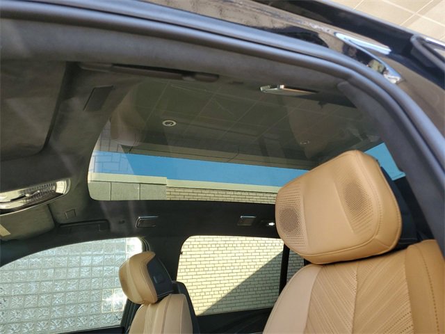 New 2025 Cadillac Escalade IQ Luxury 2 w/ LPO, Radiant Package image 24