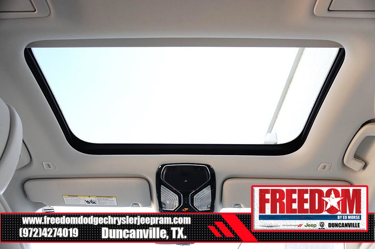 Used 2021 BMW 740i w/ Premium Package RWD image 38