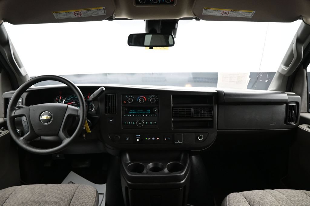 Used 2024 Chevrolet Express 3500 LT w/ LT Preferred Equipment Group RWD image 13
