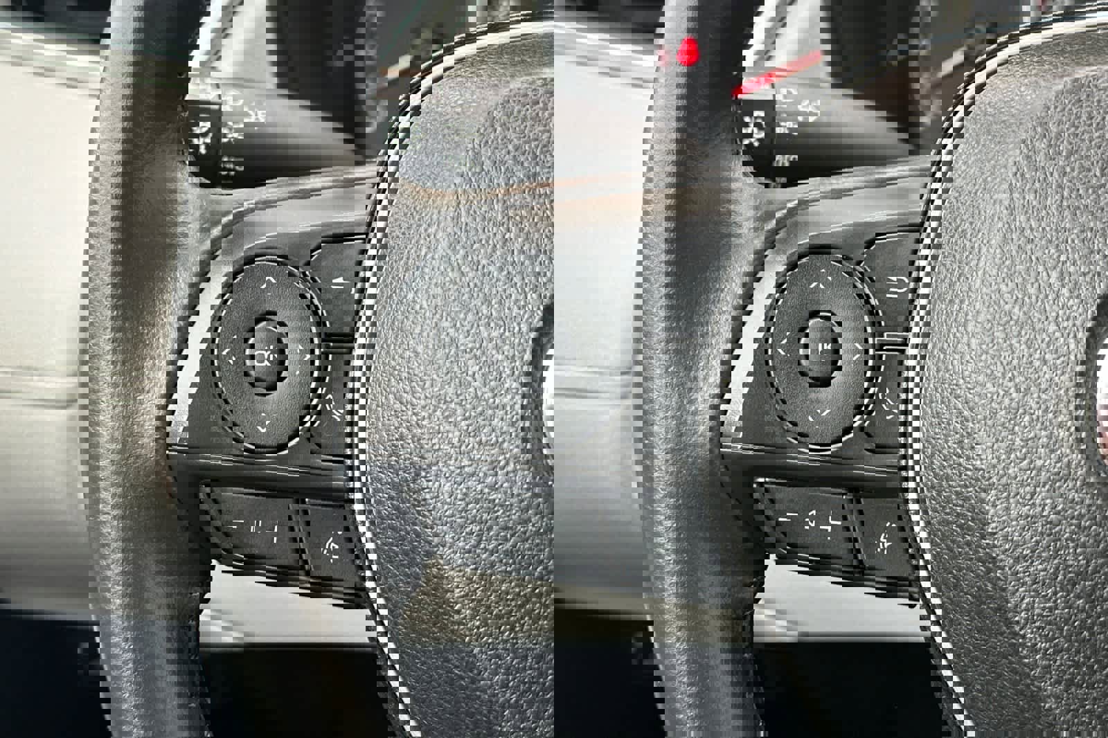 Certified 2022 Toyota Corolla Cross LE image 26