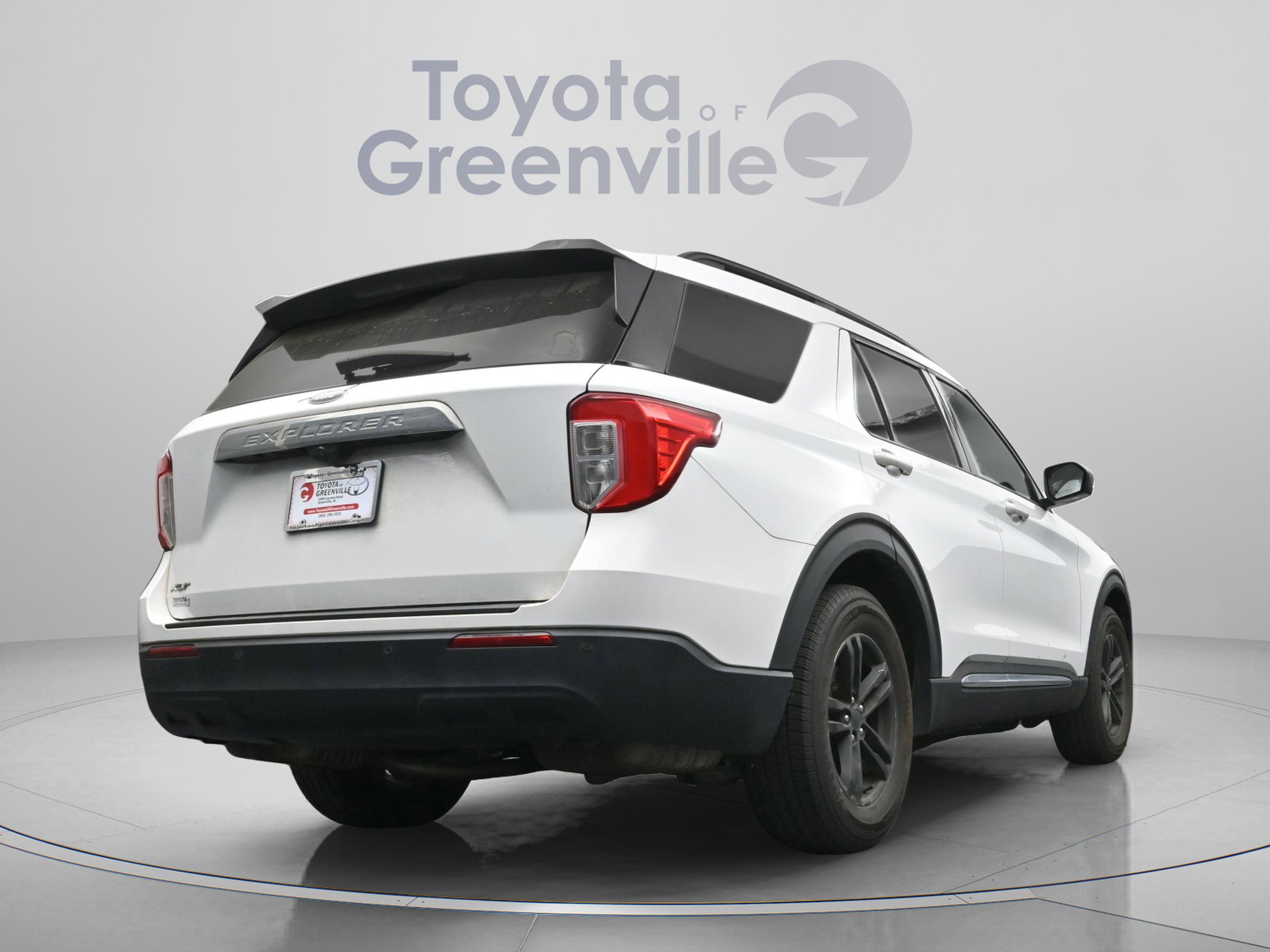 Used 2020 Ford Explorer XLT image 14