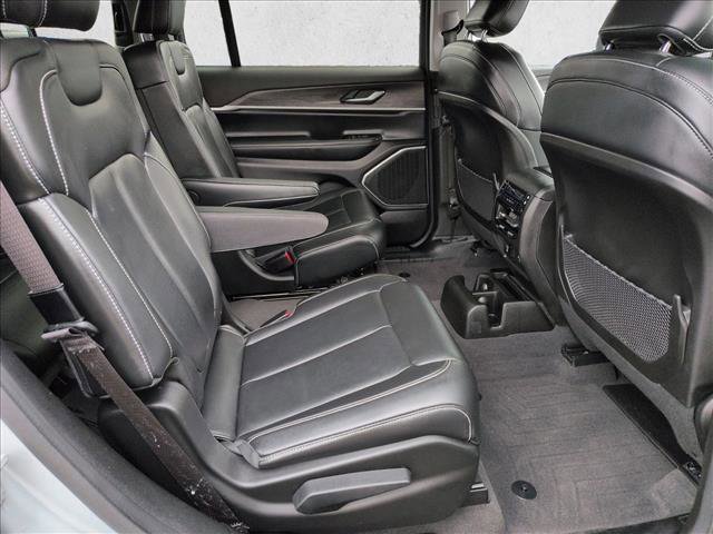 Used 2021 Jeep Grand Cherokee L Limited image 21