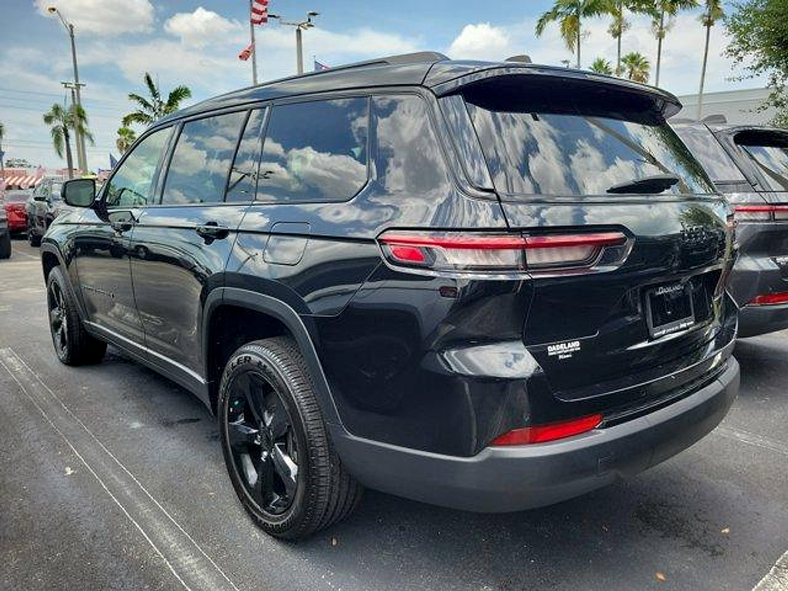 New 2024 Jeep Grand Cherokee L Laredo RWD image 4