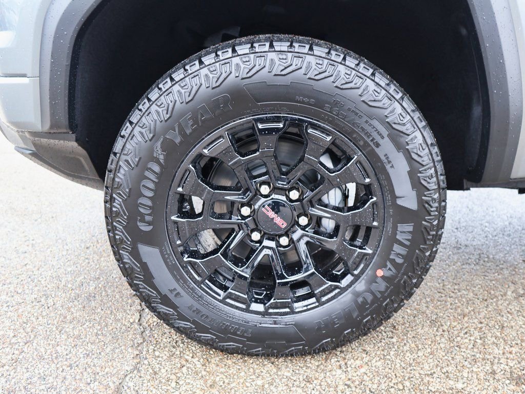 New 2026 GMC Canyon Elevation w/ Convenience Package image 28