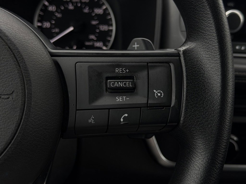 Used 2024 Nissan Rogue S image 26