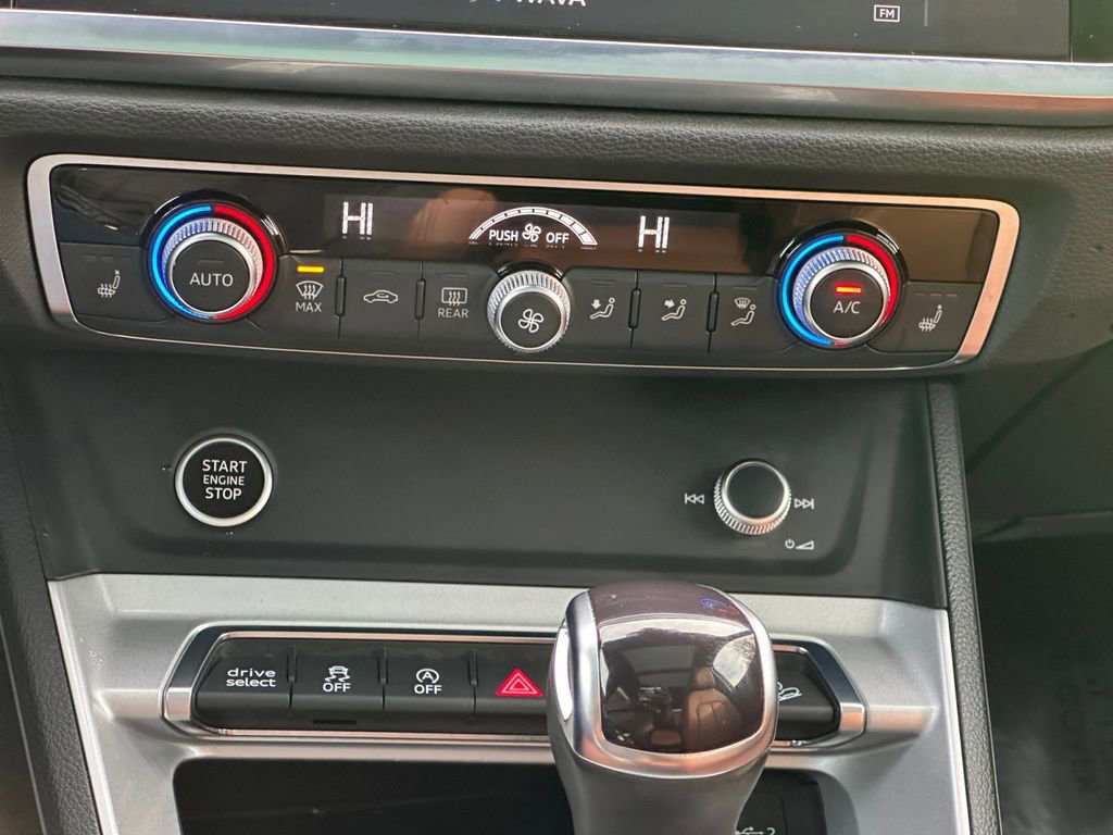 Used 2022 Audi Q3 2.0T Premium Plus w/ Premium Plus Package image 15