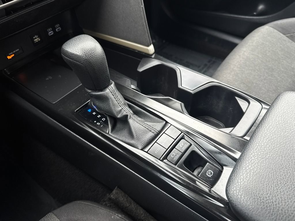 Used 2025 Toyota Camry XSE image 24