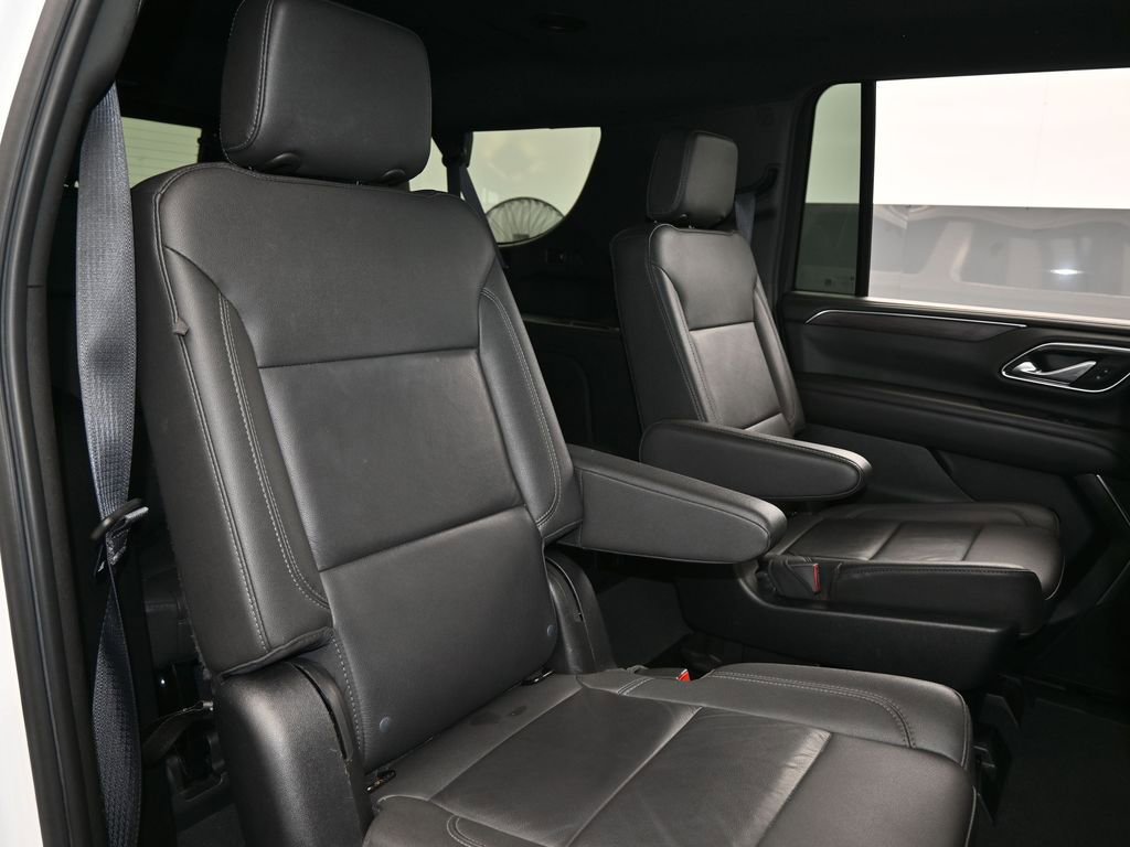 Used 2023 Chevrolet Suburban LT image 38