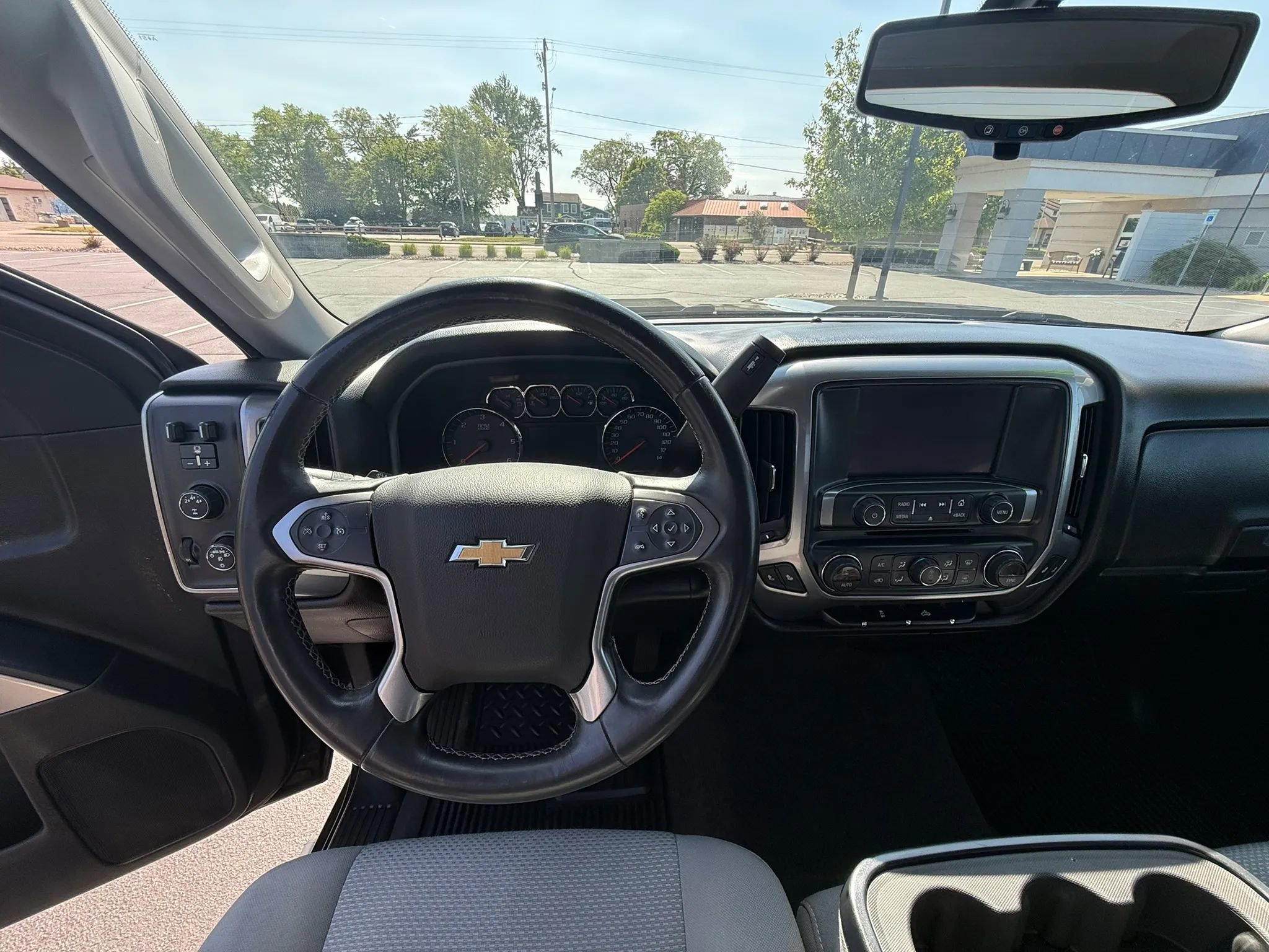 Used 2015 Chevrolet Silverado 2500 LT w/ LT Convenience Package AWD/4WD image 18