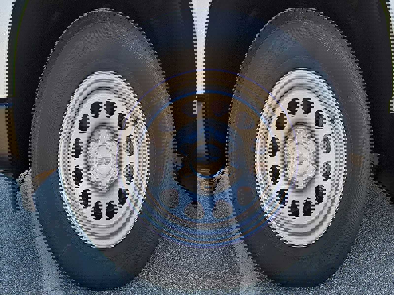 Used 2026 Chevrolet Silverado 1500 W/T image 27