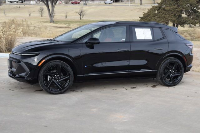 Used 2025 Chevrolet Equinox EV RS image 12