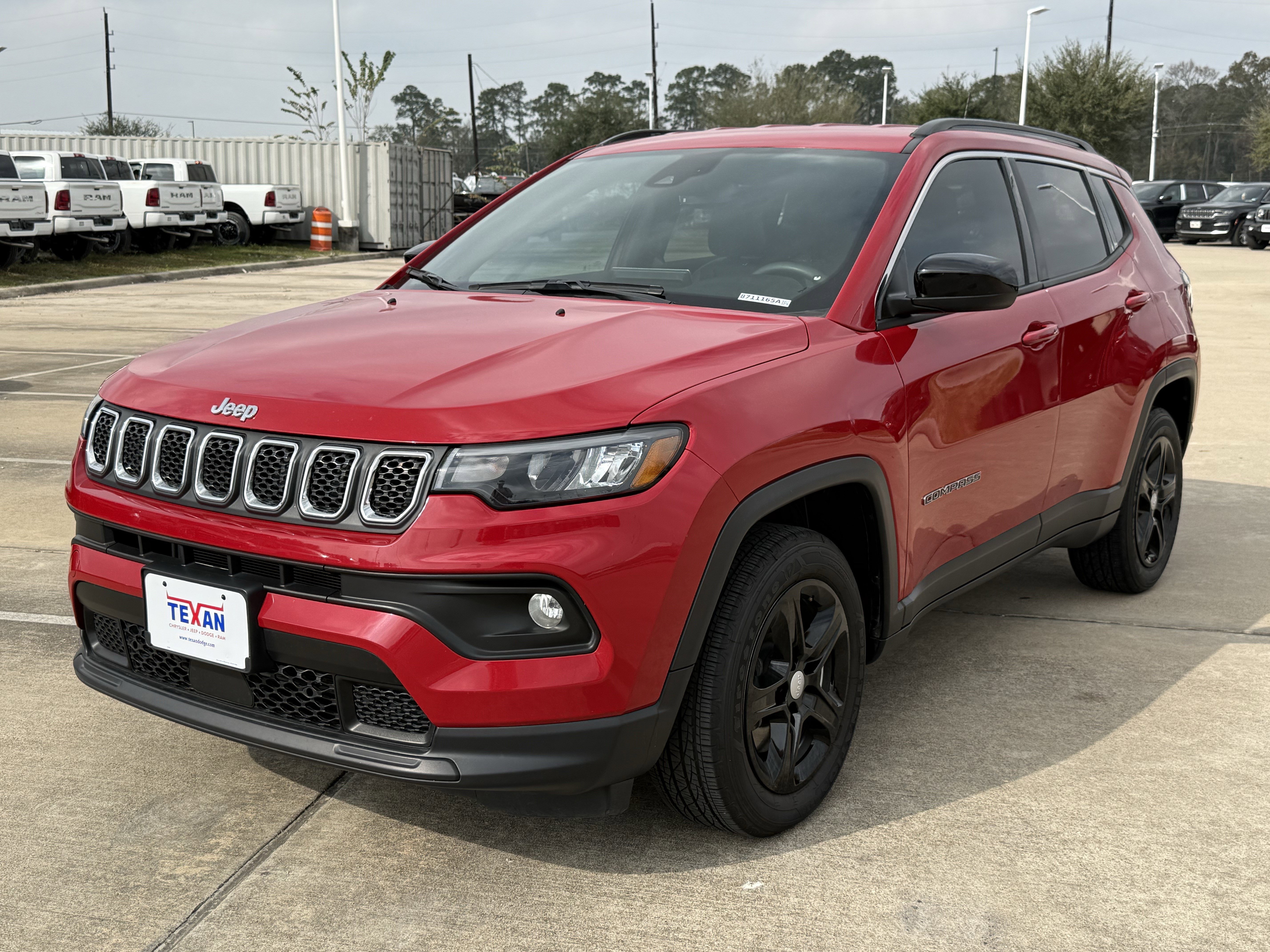 Used 2023 Jeep Compass Latitude w/ Convenience Group image 9