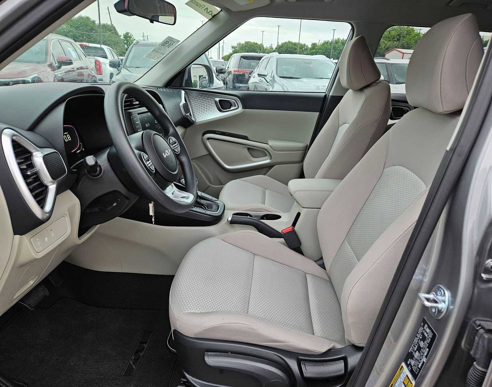 Certified 2025 Kia Soul LX FWD image 16