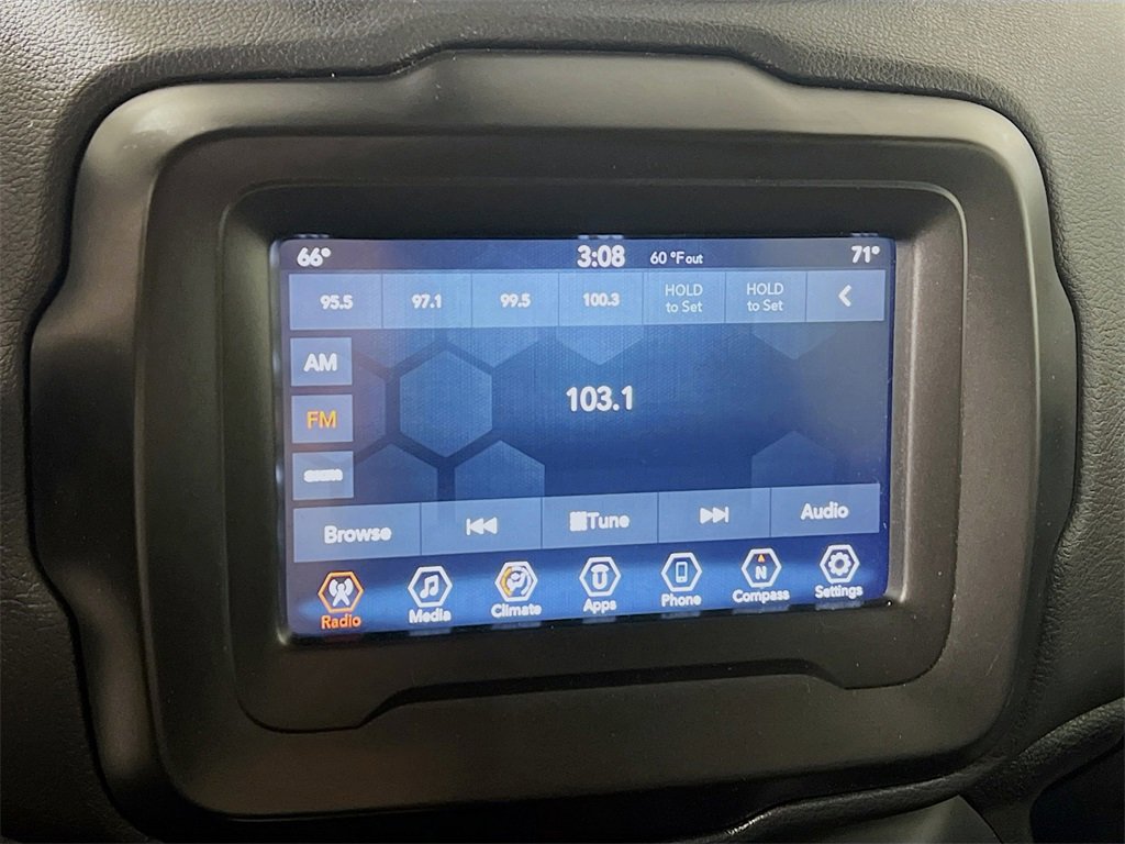 Used 2021 Jeep Renegade Latitude image 14