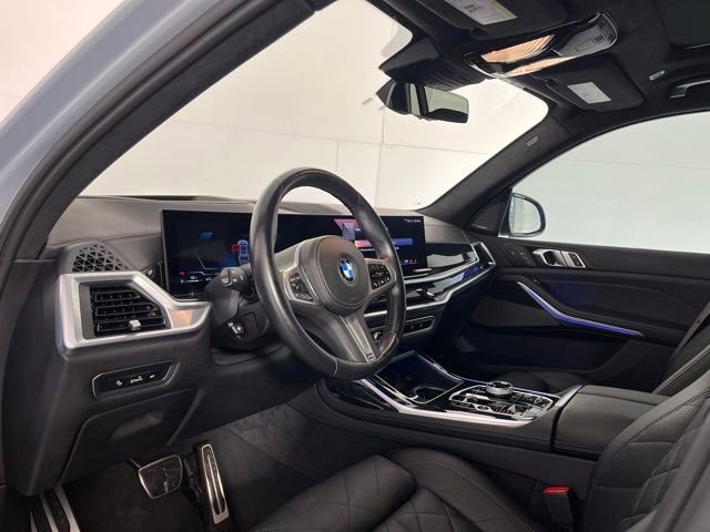 Certified 2024 BMW X7 xDrive40i w/ Executive Package image 9
