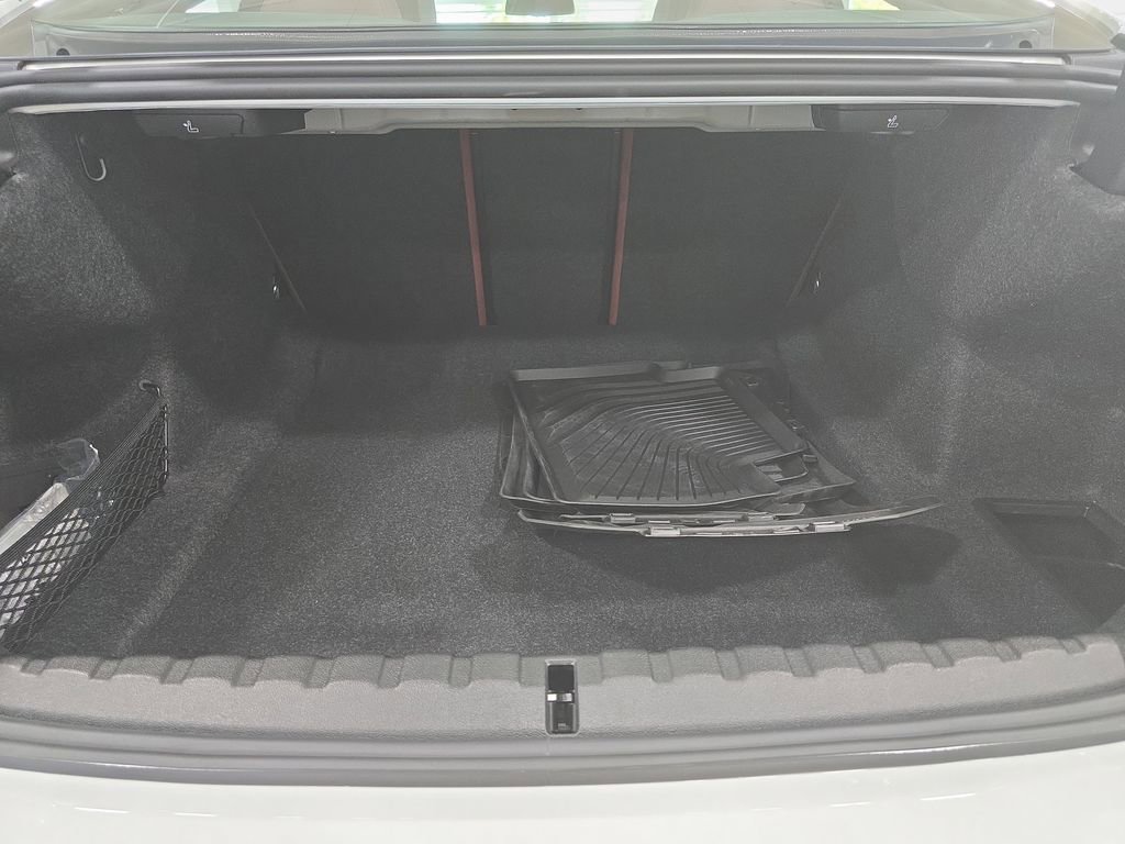 Used 2026 BMW 430i Coupe w/ M Sport Package image 10