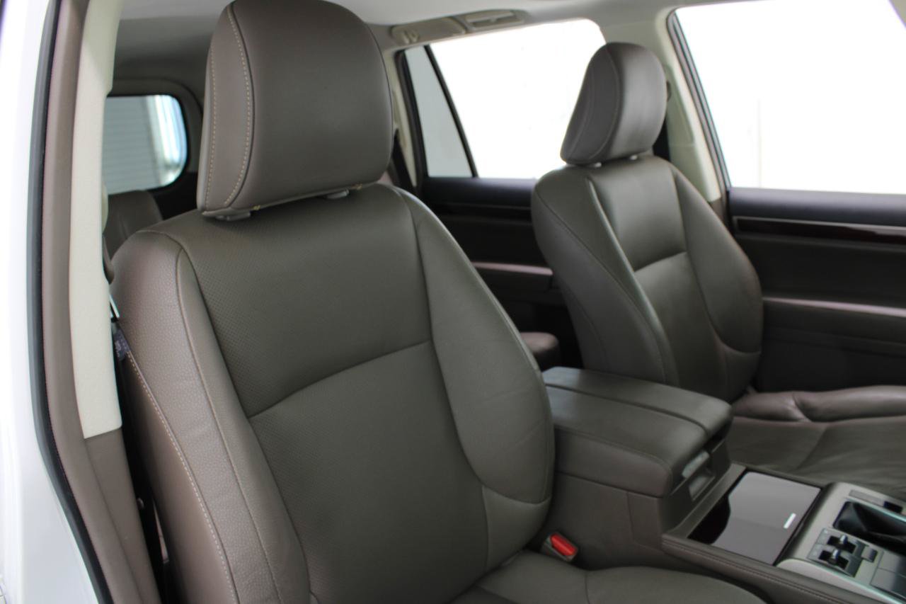 Used 2018 Lexus GX 460 Premium AWD/4WD image 49