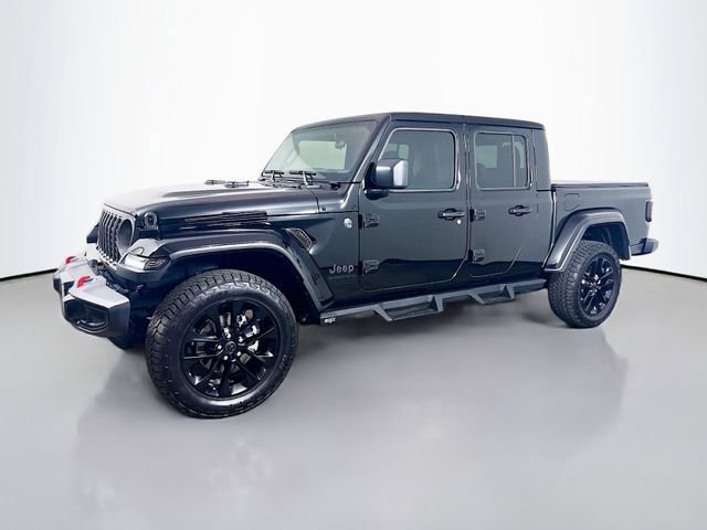 Used 2025 Jeep Gladiator Sport image 5