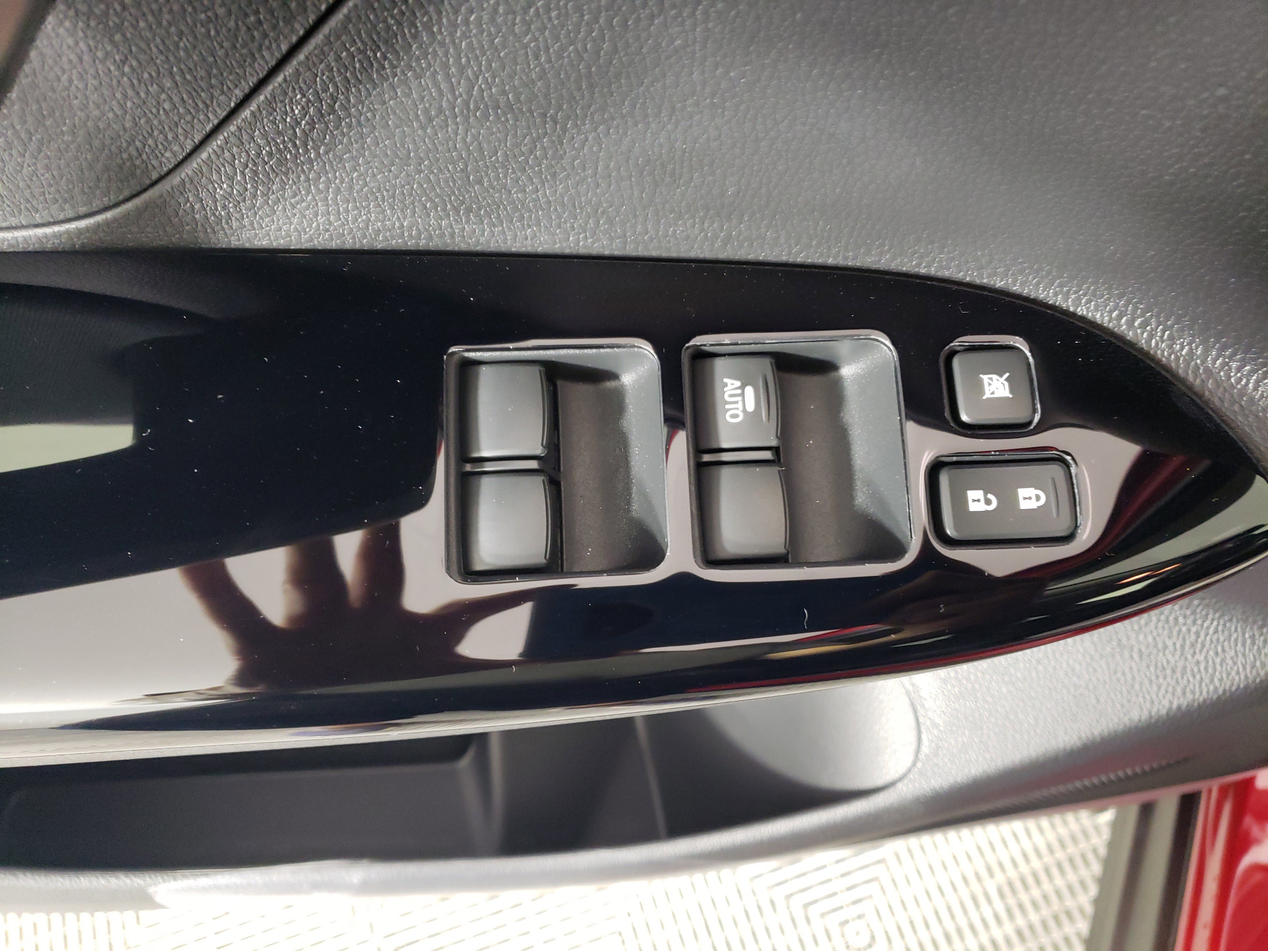 New 2025 Mitsubishi Eclipse Cross LE image 7