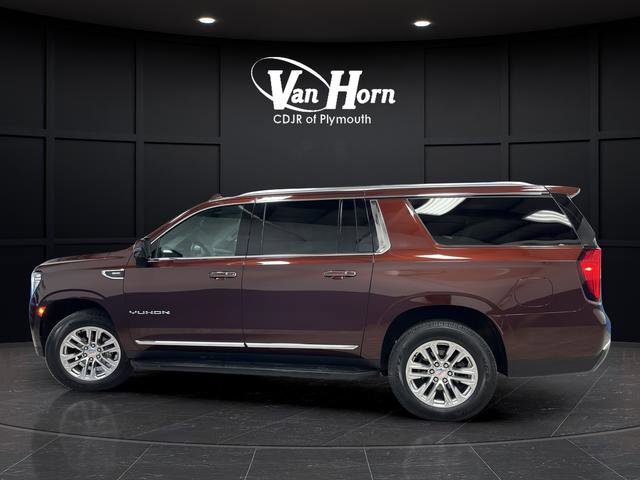 Used 2022 GMC Yukon XL SLT w/ SLT Premium Package AWD/4WD image 4