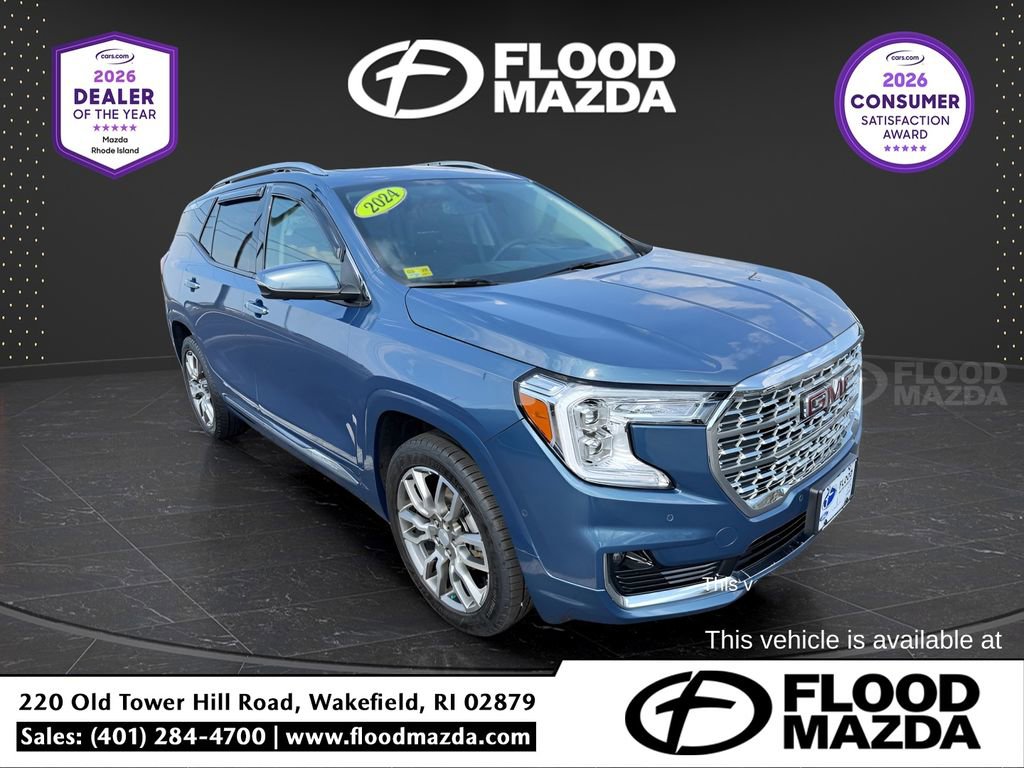 Used 2024 GMC Terrain Denali w/ Denali Premium Package image 13