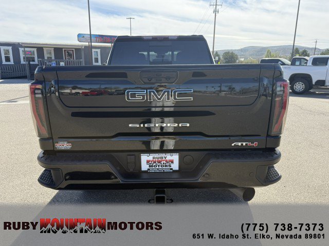 Used 2024 GMC Sierra 2500 AT4 w/ AT4 Premium Plus Package image 6