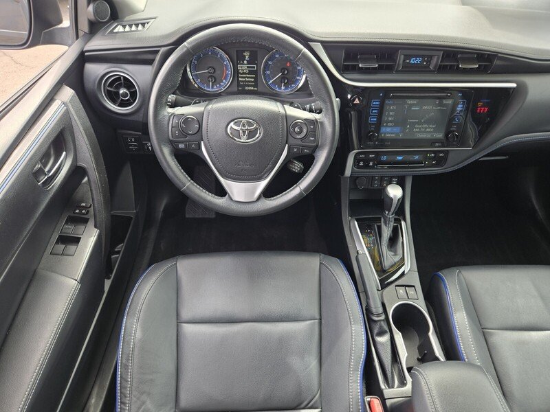 Used 2018 Toyota Corolla XSE w/ Carpet Mat Package (TMS) FWD image 14