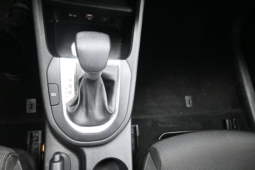 Used 2024 Kia Forte LXS FWD image 11