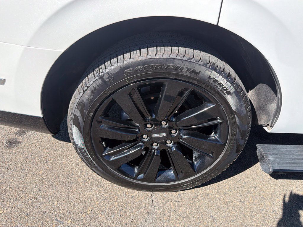 Certified 2023 Lincoln Navigator Reserve AWD/4WD image 36