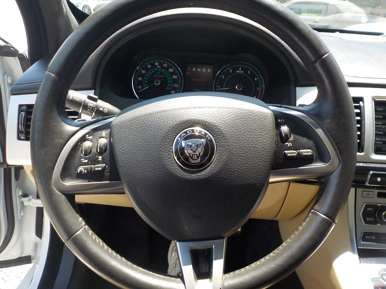 Used 2014 Jaguar XF 3.0 AWD/4WD image 12