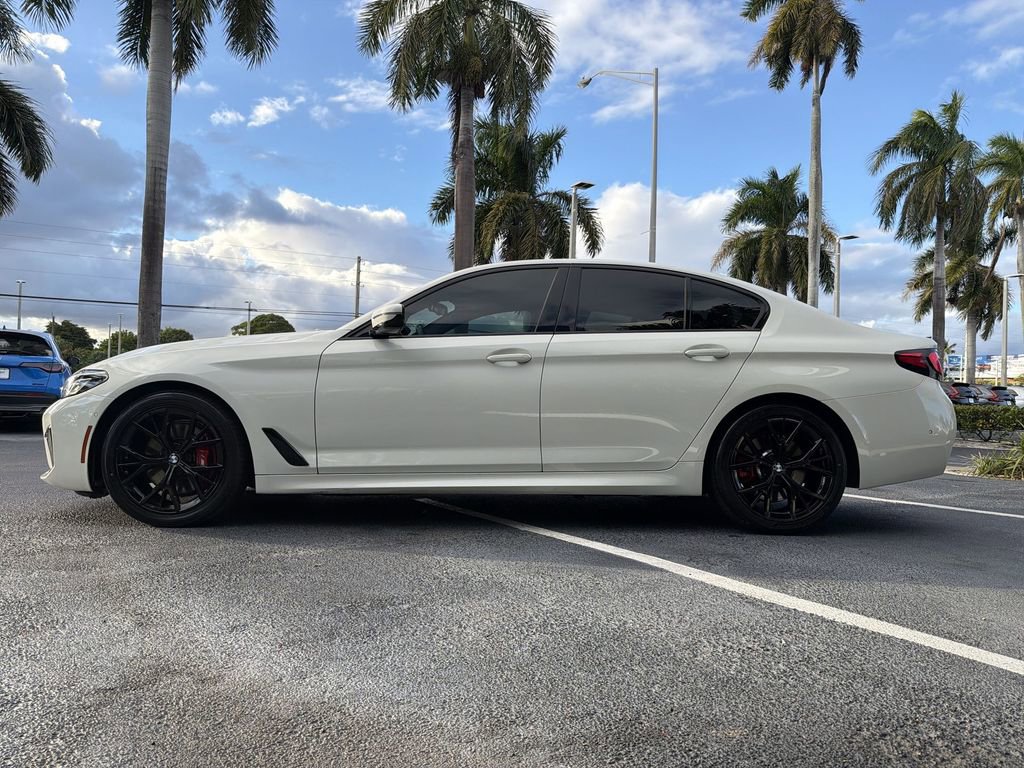 Used 2023 BMW 530i 530i w/ M Sport Package image 23