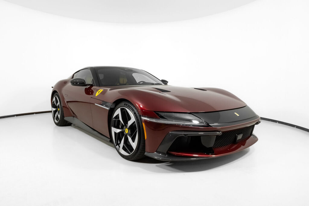 Certified 2025 Ferrari 12Cilindri RWD image 11