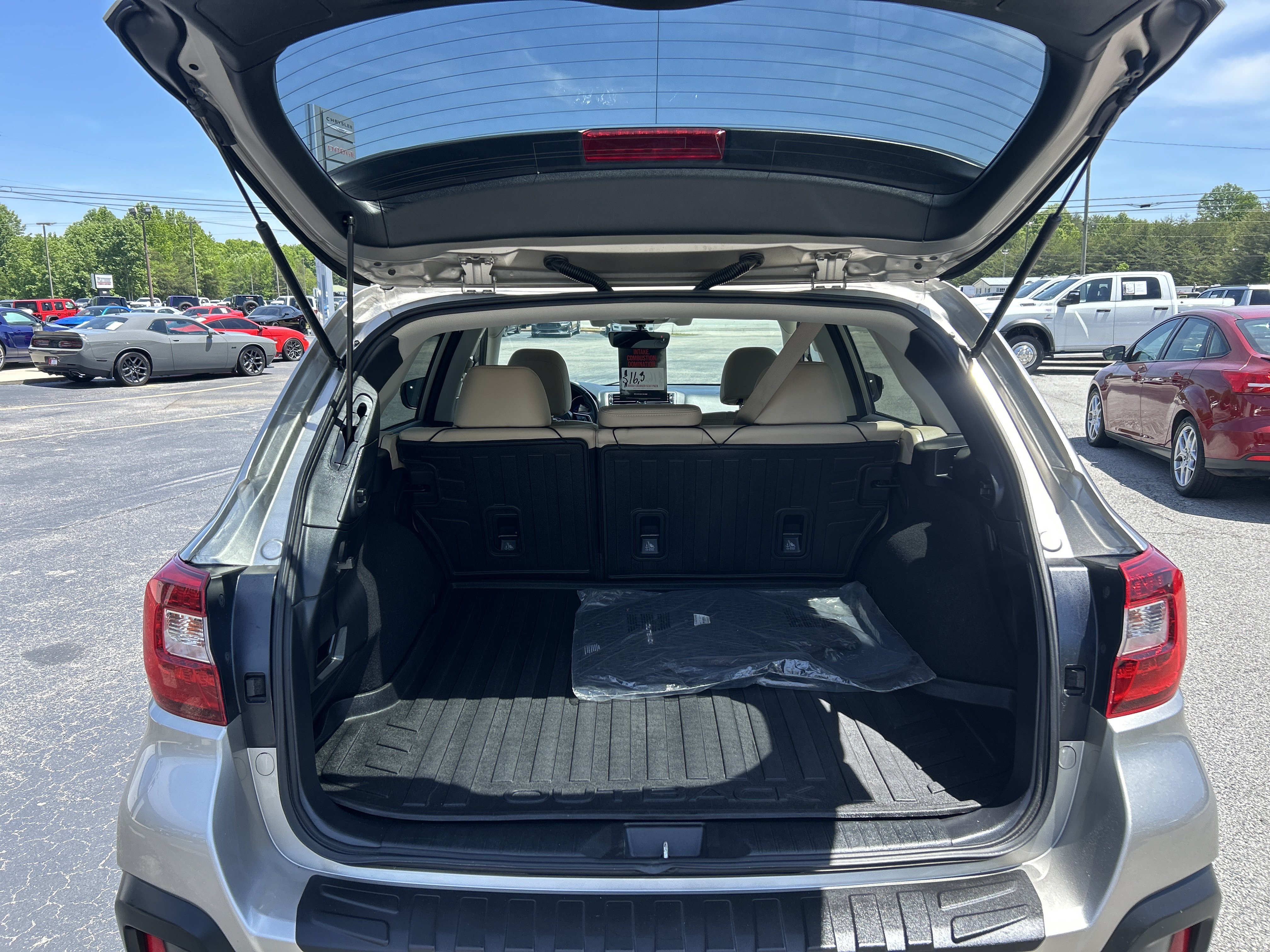 Used 2019 Subaru Outback 2.5i Limited AWD/4WD image 41