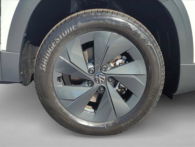 New 2027 Volkswagen Taos S FWD image 4